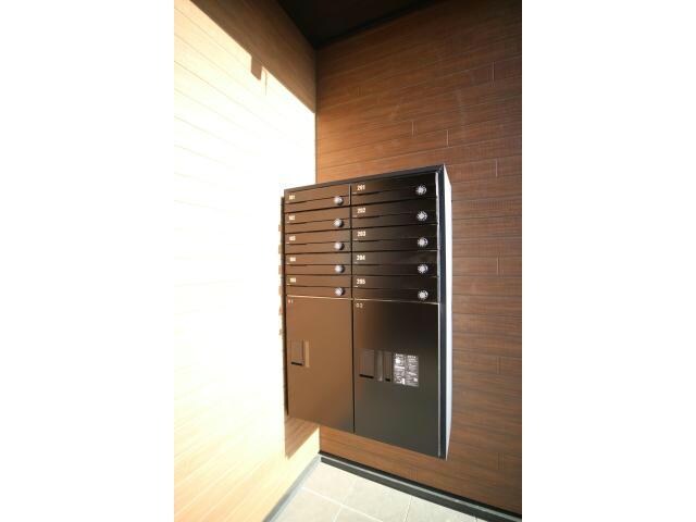 イオ・リアン日野の物件外観写真