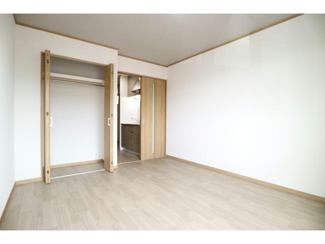 フォアール市子殿の物件内観写真