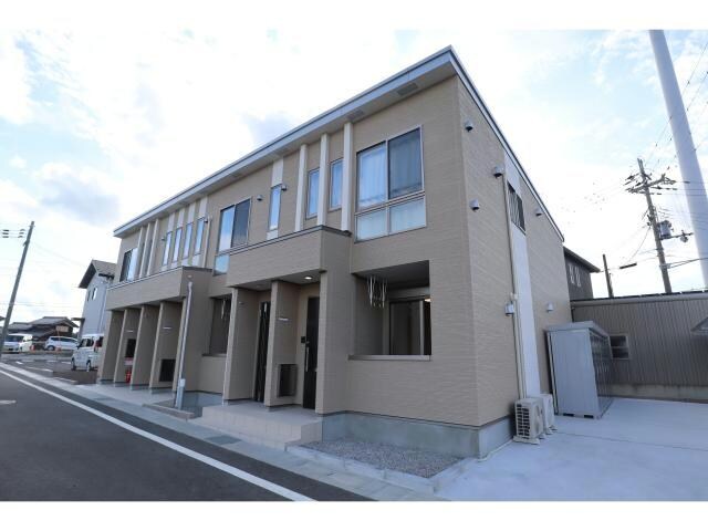 フェリシアⅢの物件外観写真