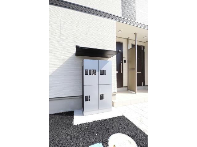 Famille Haneka Cの物件外観写真