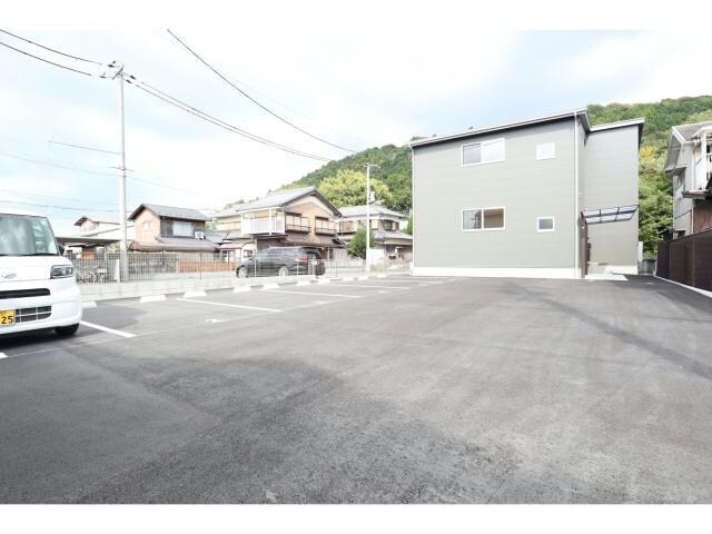 ユイストコートの物件外観写真