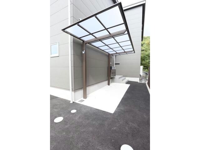 ユイストコートの物件外観写真