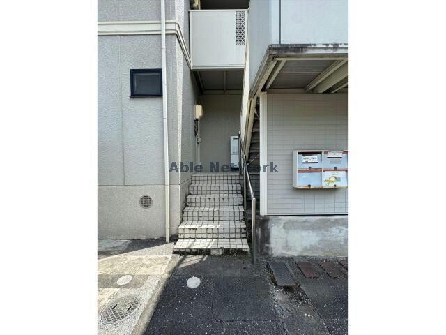 メゾン西沢の物件外観写真