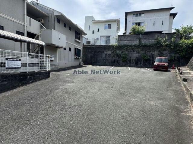 メゾン西沢の物件外観写真