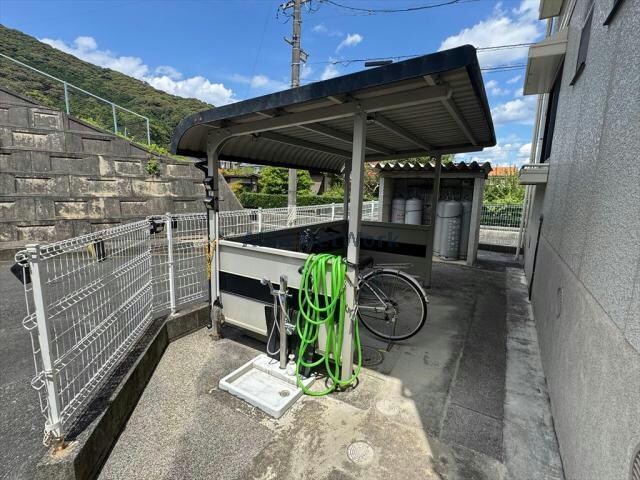 メゾン西沢の物件外観写真