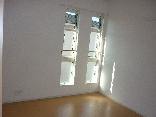 エレガントセレーノⅡの物件内観写真