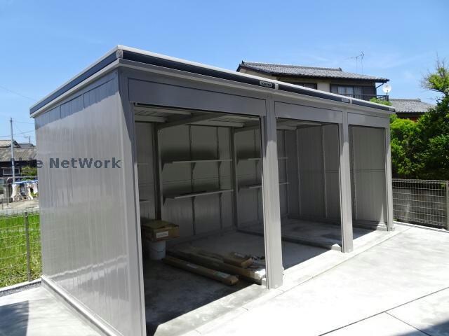 グラナータの物件外観写真