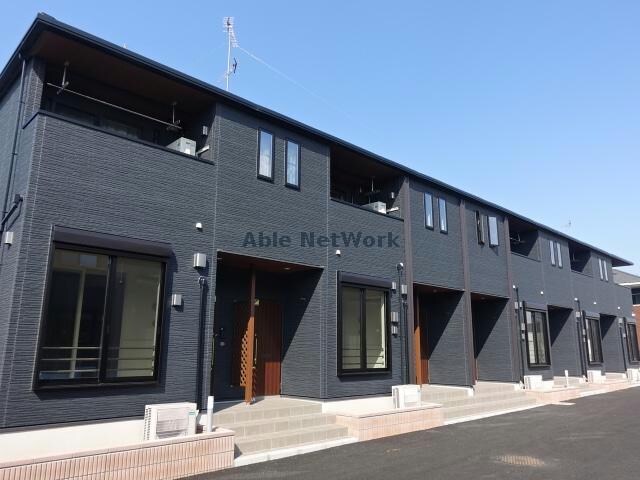 キャトルセゾンⅢの物件外観写真