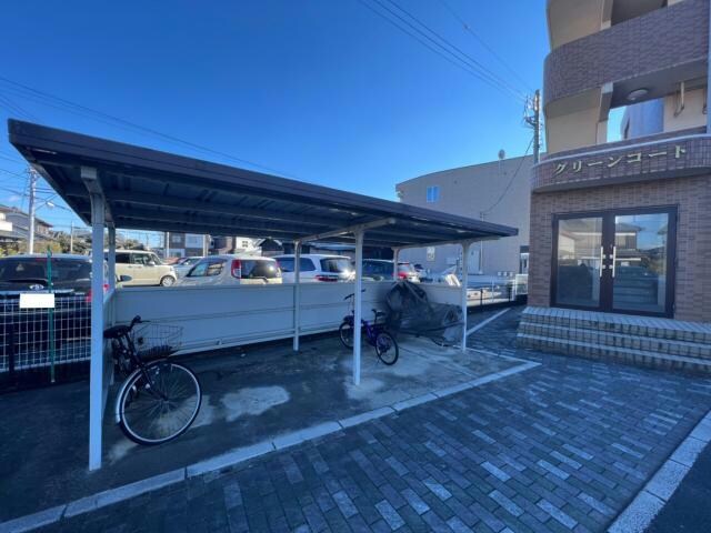 グリーンコートの物件外観写真