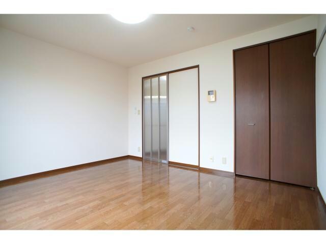 ポップハウスの物件外観写真