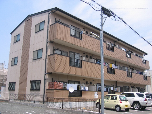 ヴィラ中津川の物件外観写真