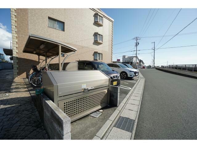 ヴェルドミールの物件外観写真