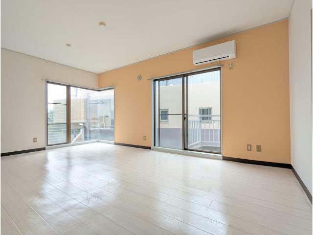 山手オックスフォードハウスの物件内観写真