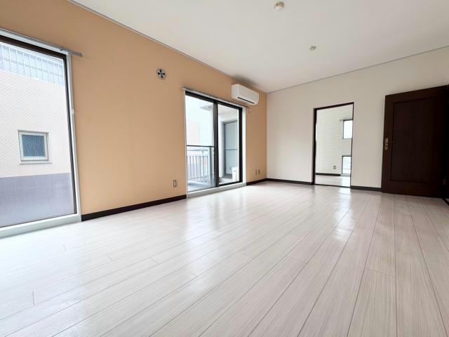 山手オックスフォードハウスの物件内観写真