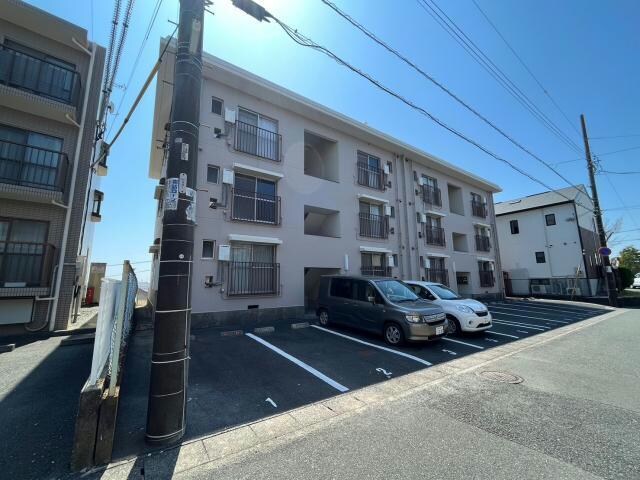 スカイラークの物件外観写真