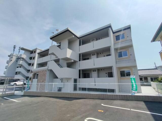 ステラⅡの物件外観写真