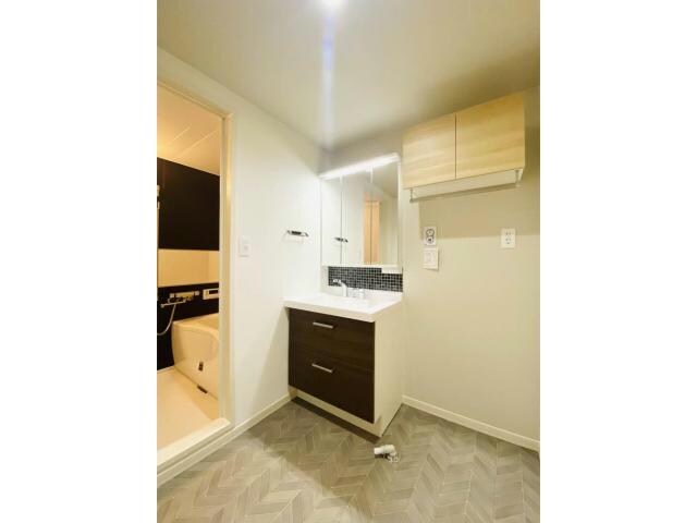 鷲津駅 車移動5分  1.2km 2階の物件内観写真