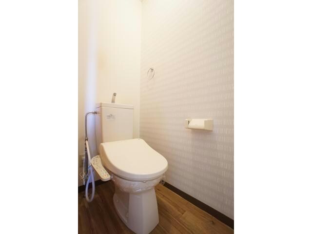 新居町駅 車移動5分  2km 3階の物件内観写真