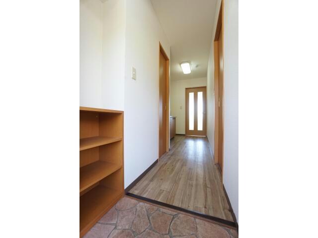 新居町駅 車移動5分  2km 3階の物件内観写真