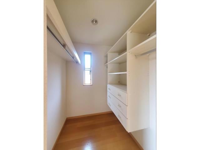 広沢2丁目戸建ての物件内観写真