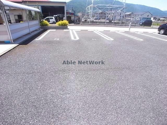 パブリックプレイスの物件外観写真