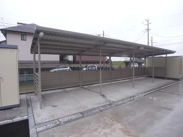 ボンダイⅠの物件外観写真