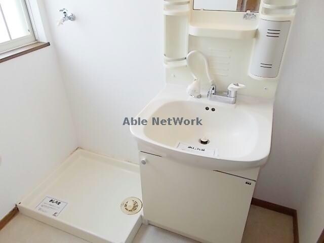 レフィナード・エムＡの物件内観写真