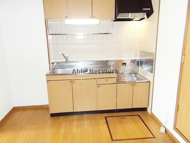 レフィナード・エムＡの物件内観写真