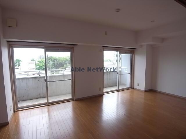 日本泉ビルの物件内観写真