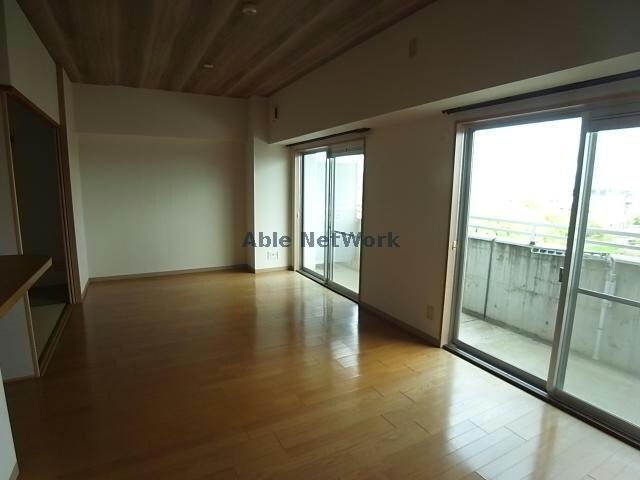 日本泉ビルの物件内観写真