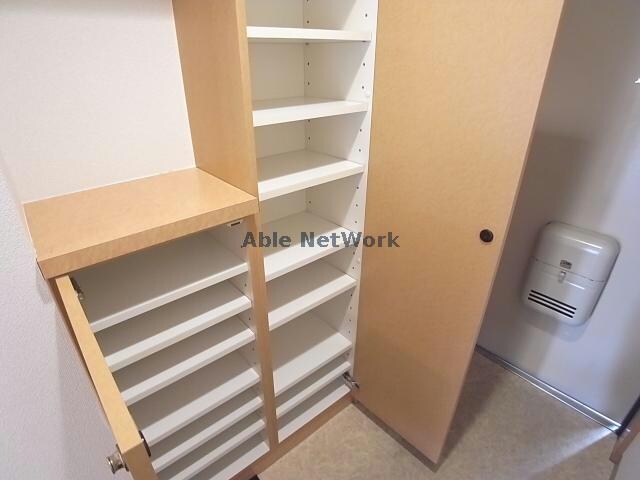 日本泉ビルの物件内観写真