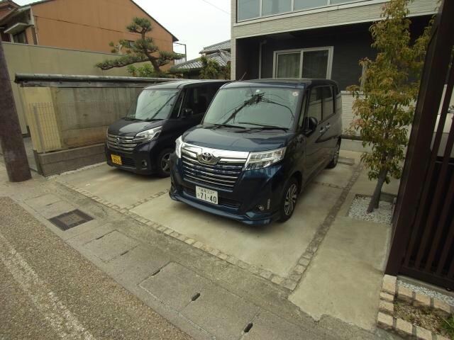 マハロ（Mahalo）の物件外観写真