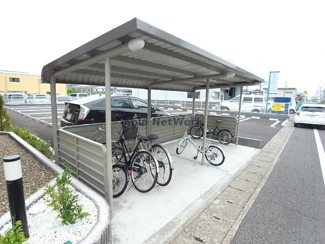 ブランドールの物件外観写真