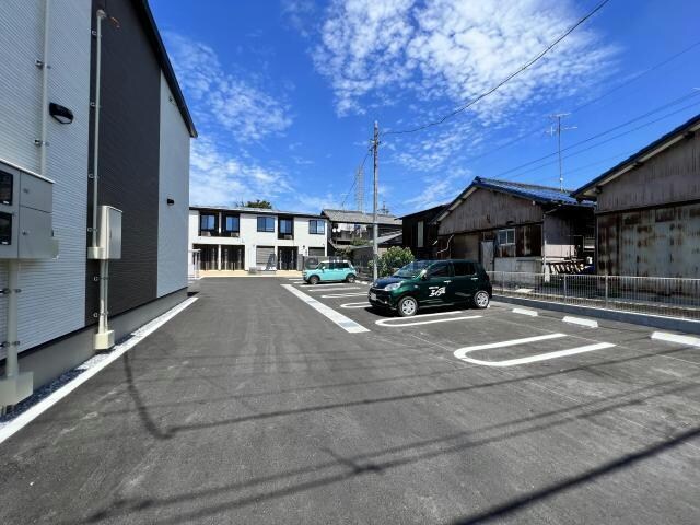 カーサモデルノBの物件外観写真