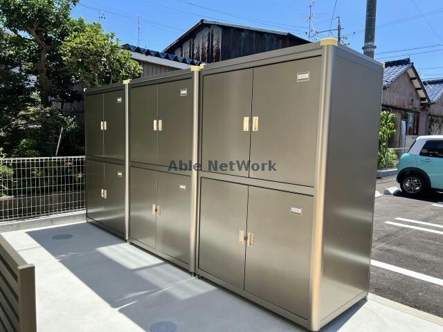 カーサモデルノBの物件外観写真