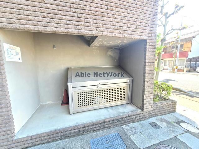 アクシス参番館の物件外観写真