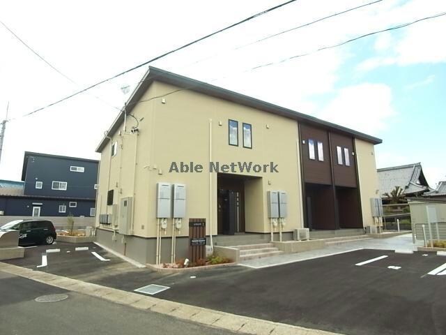 レジェンドの物件外観写真