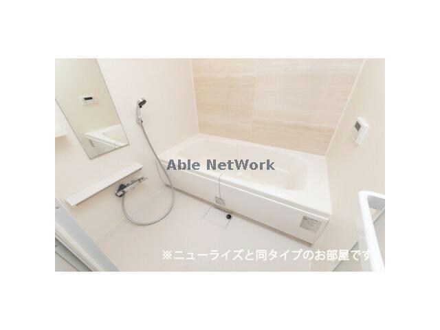 レジェンドの物件内観写真