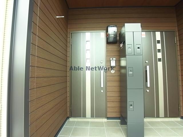 レジェンドの物件外観写真