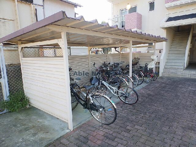 グリーンアベニューの物件外観写真