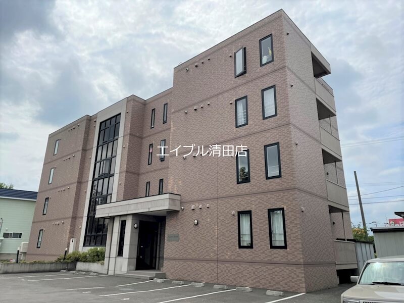 スターリィ・リバーの物件外観写真