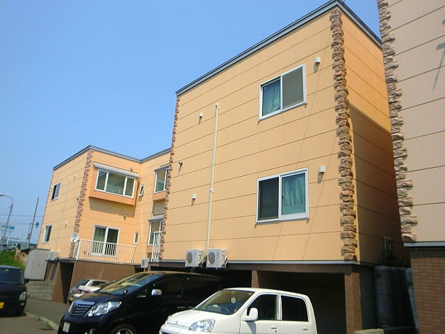 ミーサ・ハギナカの物件外観写真