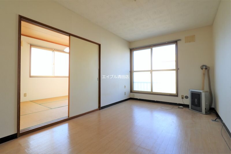 NORTH FIELD 弐番館の物件内観写真