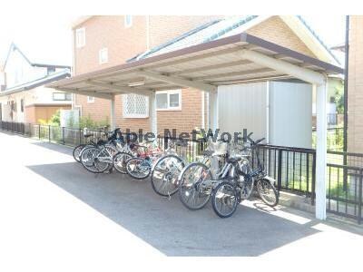 ファミーユ中山の物件外観写真