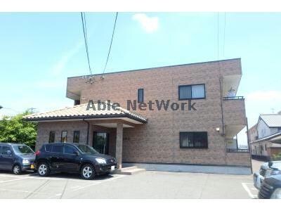 ファミーユ中山の物件外観写真