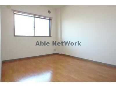 ファミーユ中山の物件内観写真