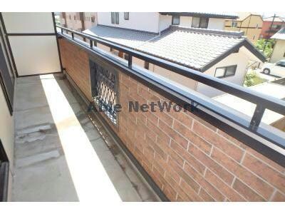 ファミーユ中山の物件内観写真