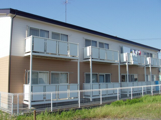 サープラスⅡMIYABIの物件外観写真