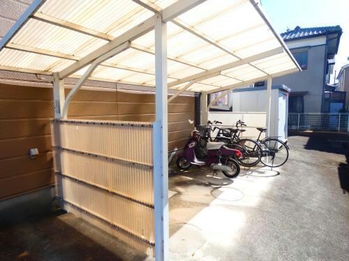 Surplus Ⅲ宝Bの物件外観写真