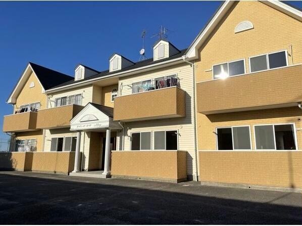 クレセール・カマタの物件外観写真